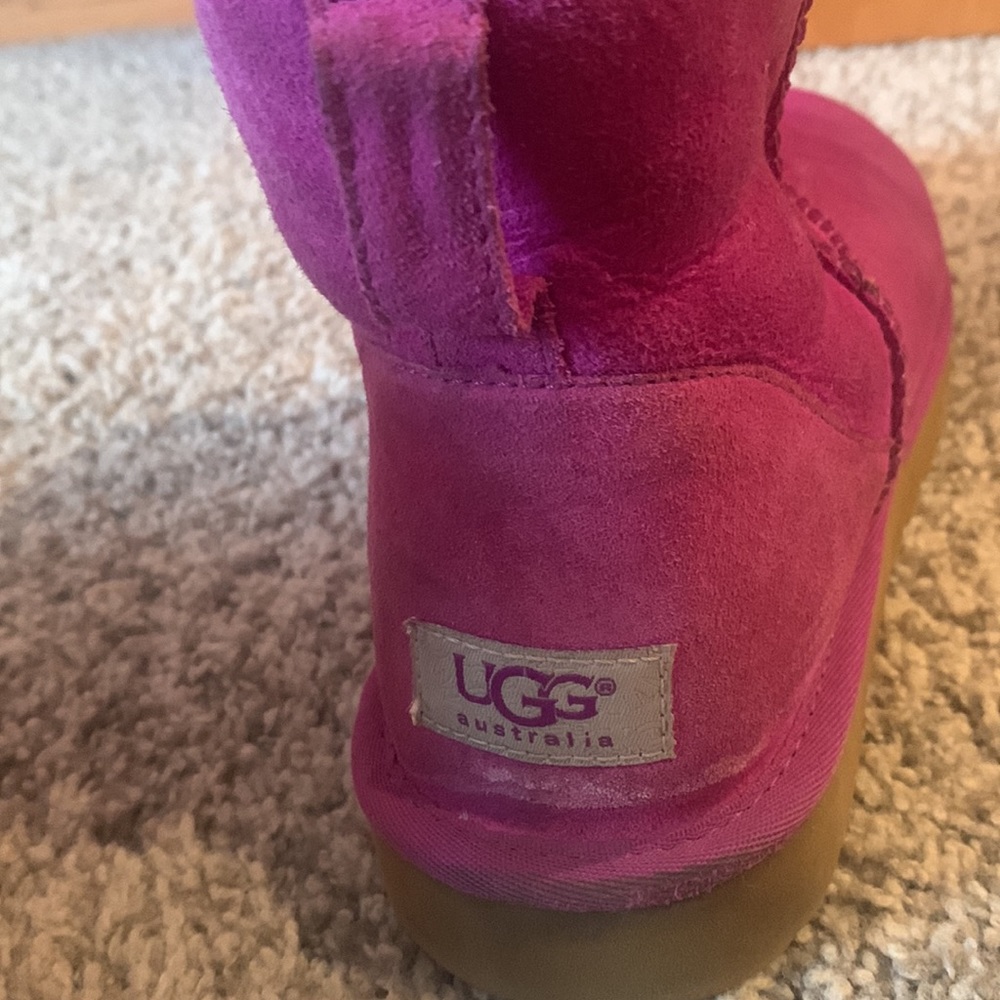 Uggs - Picture 6 of 14